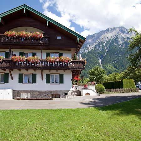 Gaestehaus Sonnenheim Mittenwald Eksteriør bilde